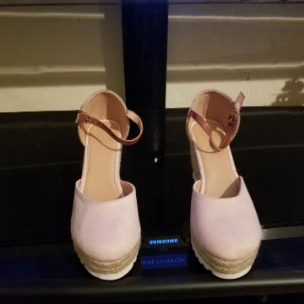 Wedges - Picture 3 of 4